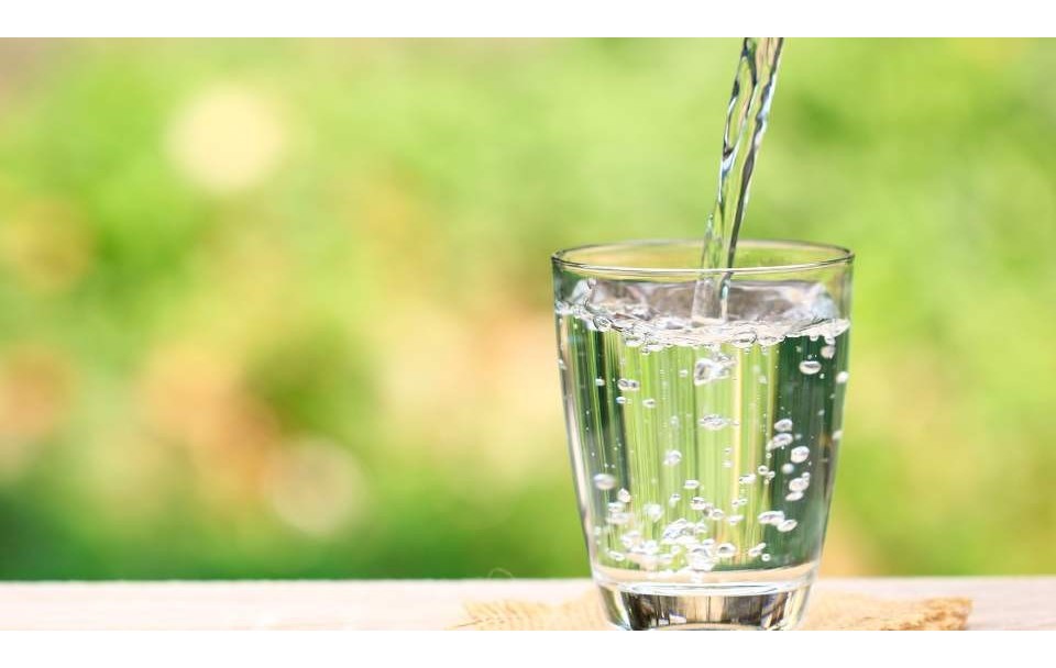 La importancia de tener un purificador de agua en casa
